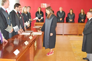 Jura de cuatro nuevos procuradores de los tribunales